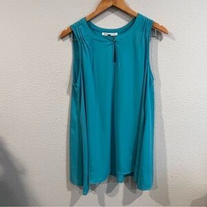 Daniel Rainn blue size medium tunic tank top shark bite hem long line keyhole